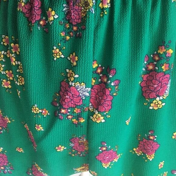 miami Ruffle Floral Romper Sleeveless Green Medium Spaghetti Straps Francesca's - Picture 5 of 10